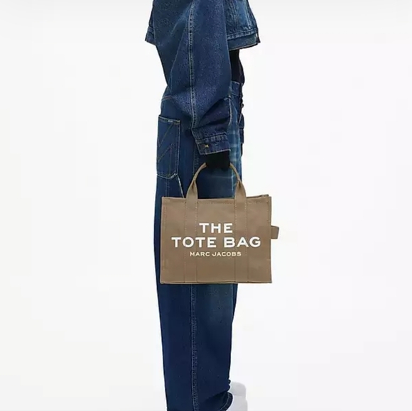 Marc Jacobs THE TOTE Bag, Size Medium in Slate Green Canvas - Picture 4 of 16